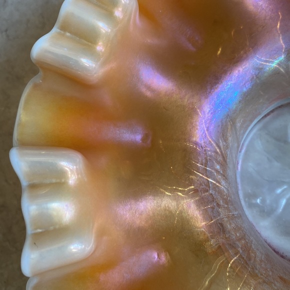 Fenton Carnival Opalescent triple crimped  bowl - Picture 11 of 11